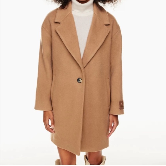 Aritzia The Only Mid Coat - Picture 3 of 9